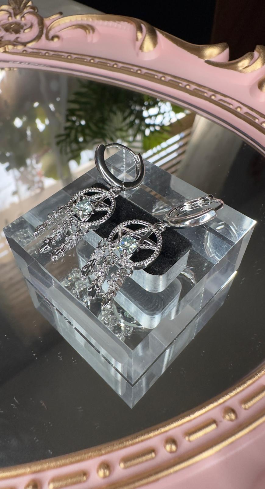 Moissanite Dreamcatcher Earrings – brilliance, magic & protection