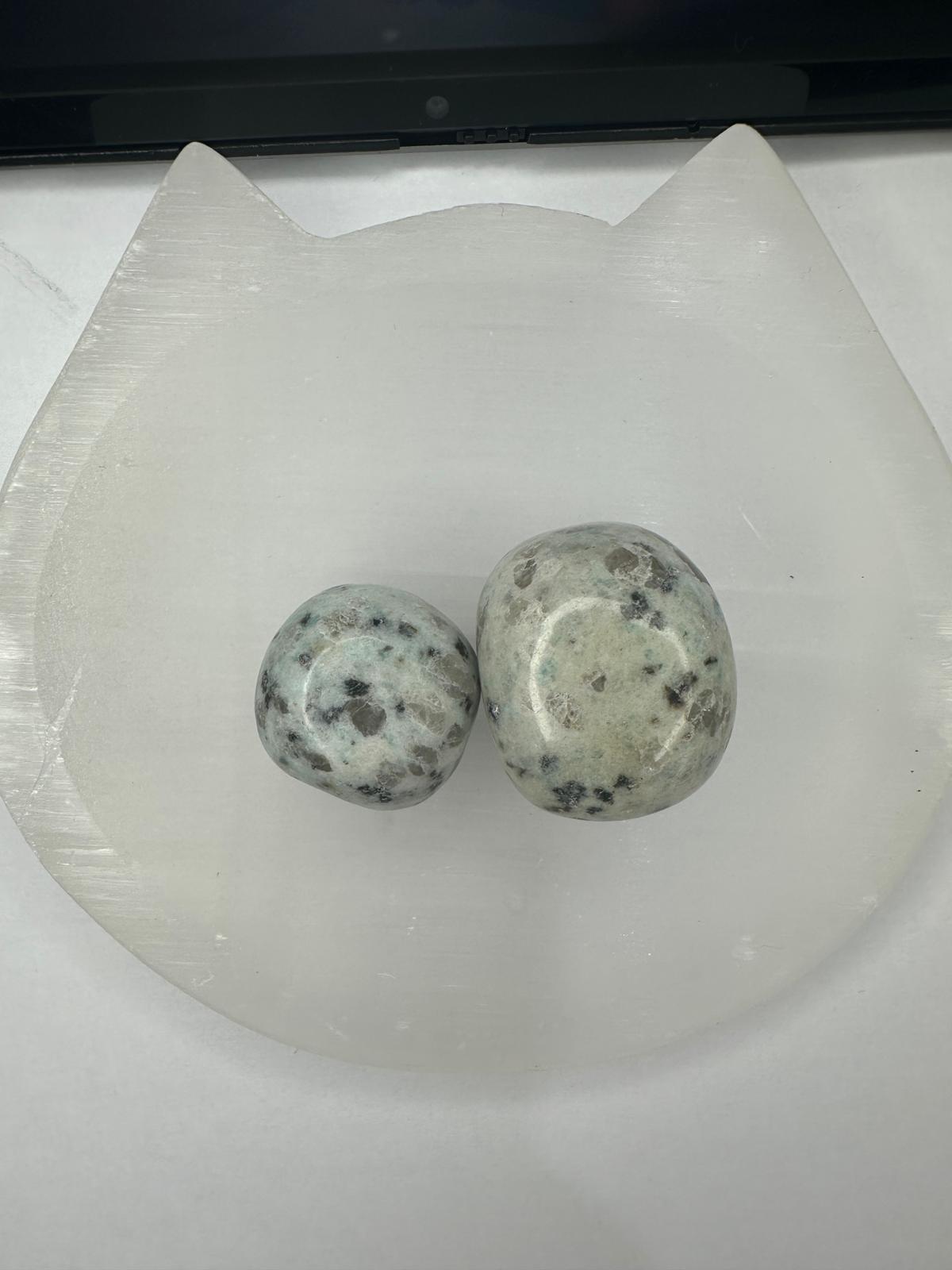 Kiwi Jasper Tumble Stone