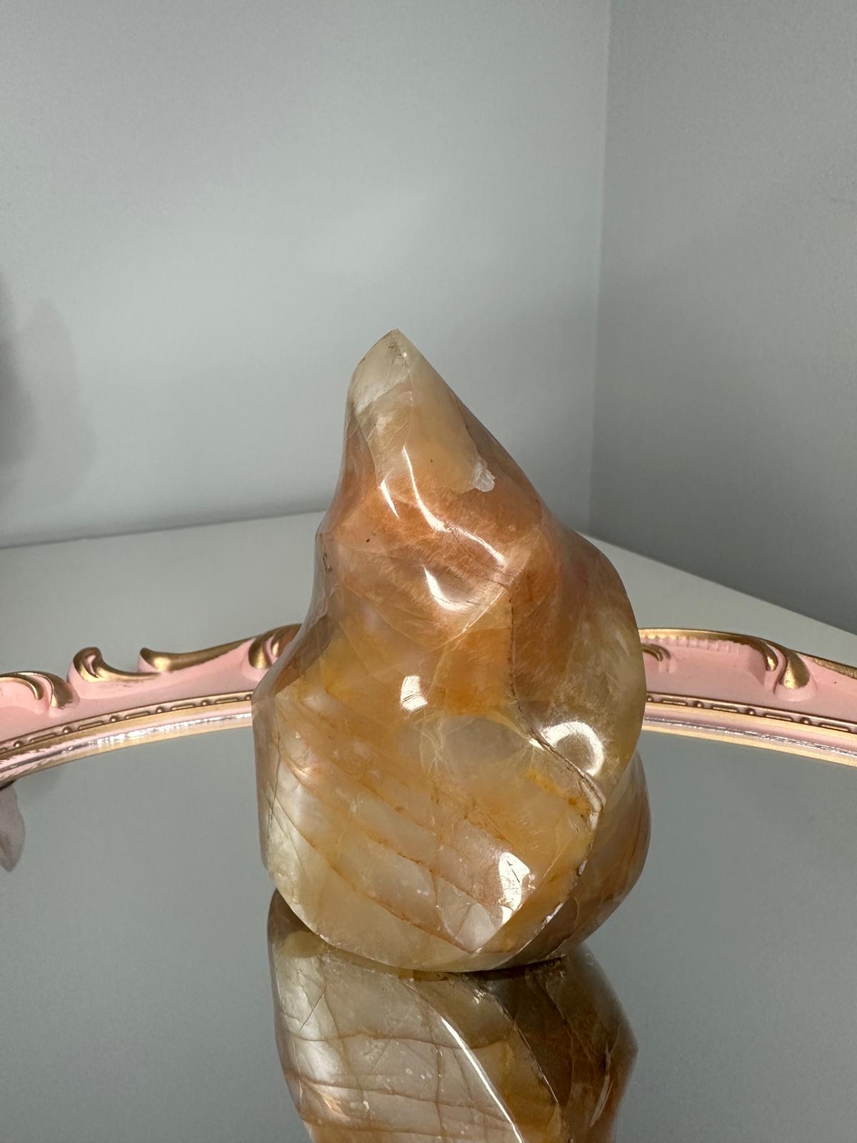 Peach Moonstone Freeform (11 cm, 465 g)