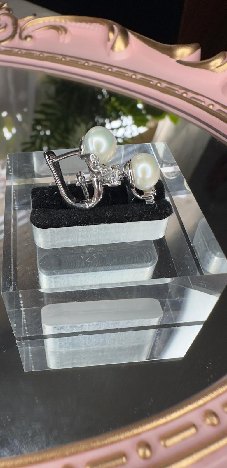 Pearl Earrings – elegance, wisdom & eternal beauty