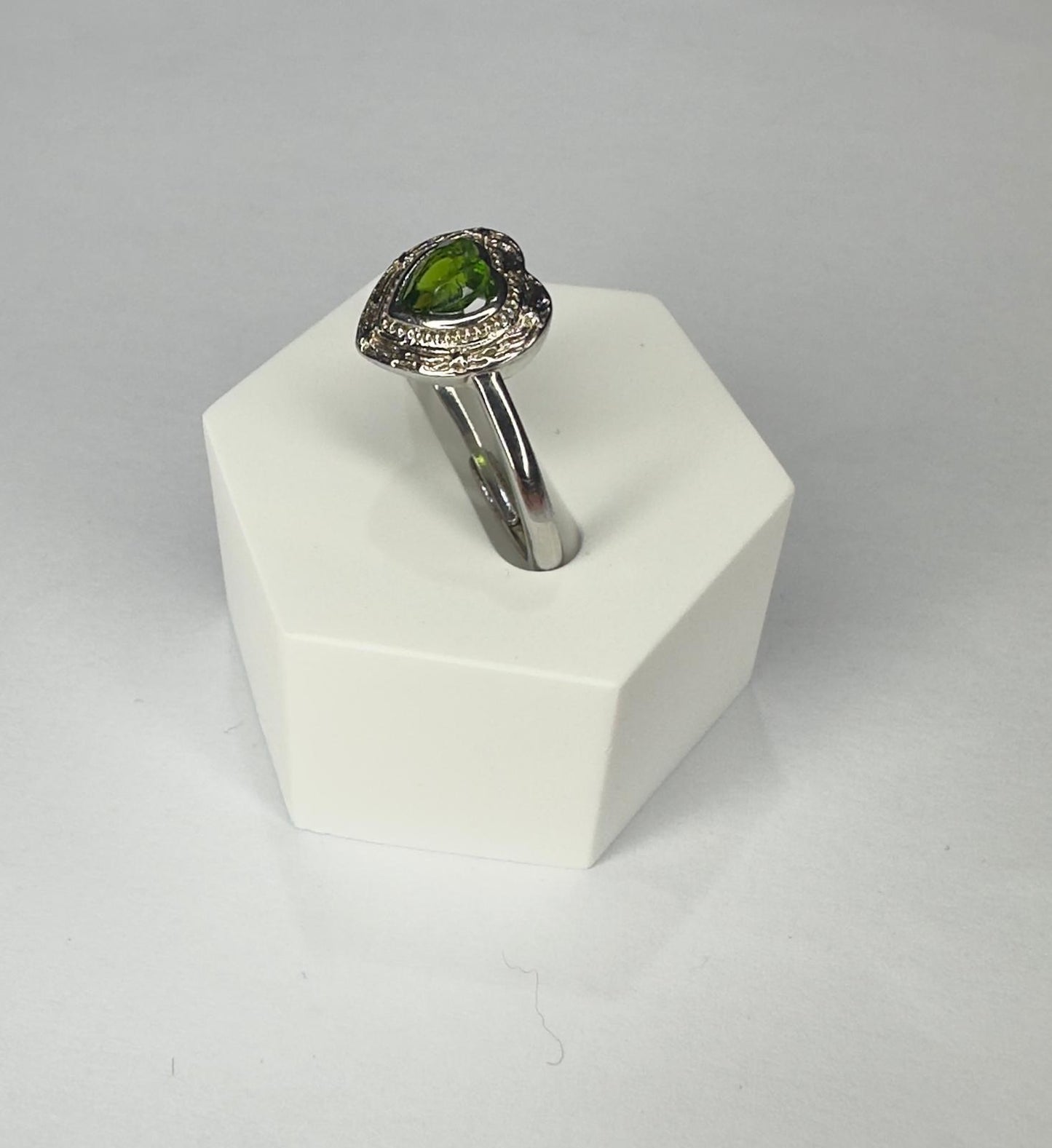 Peridot Heart Ring in White Copper (Adjustable)