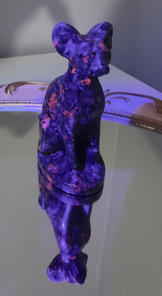 Yooperlite Cat  (Height 10 cm Weight 219 g)