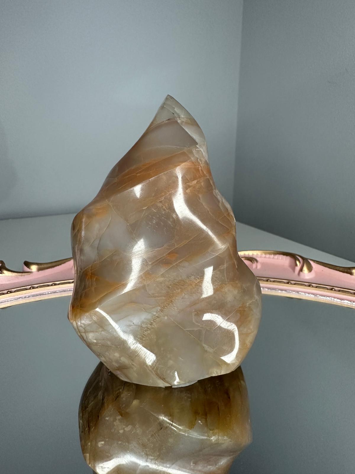 Peach Moonstone Freeform (11 cm, 465 g)
